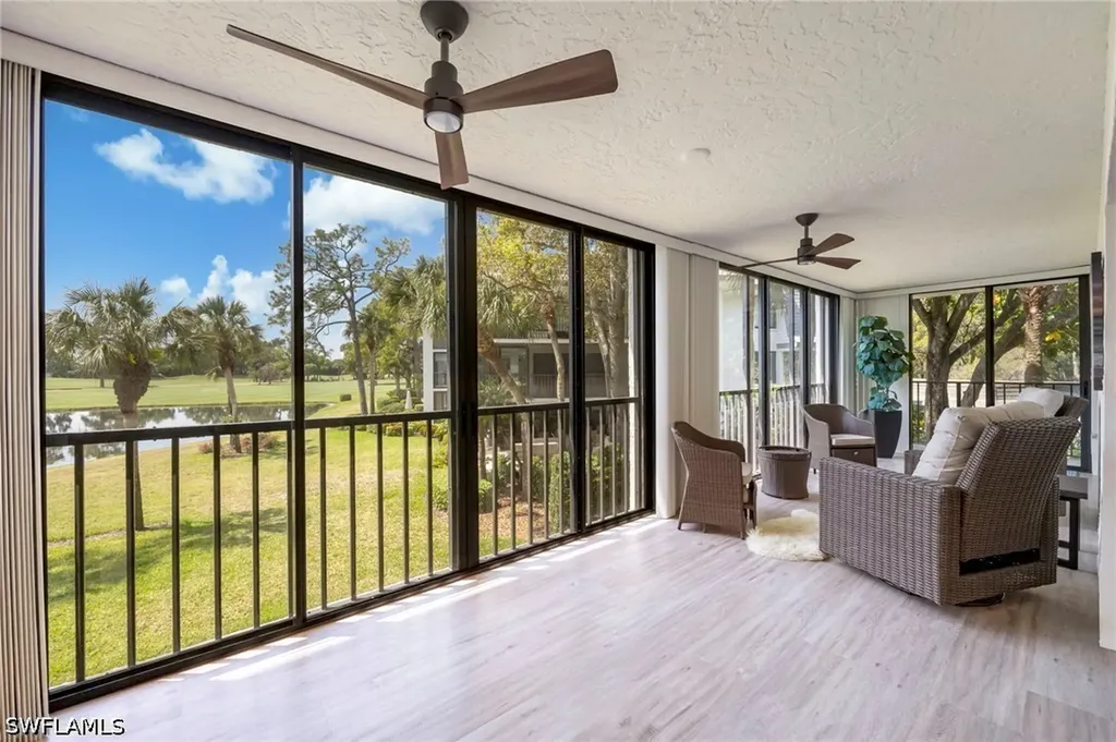 425 Wildwood Lane Naples FL 34105