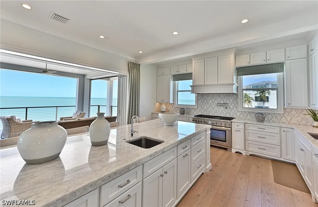 109 Curacao Lane Bonita Springs FL 34134-8510