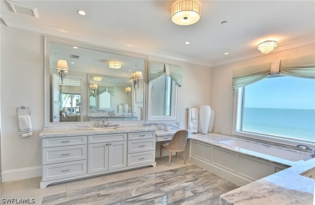 109 Curacao Lane Bonita Springs FL 34134-8510