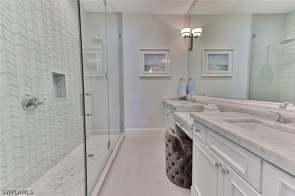 109 Curacao Lane Bonita Springs FL 34134-8510