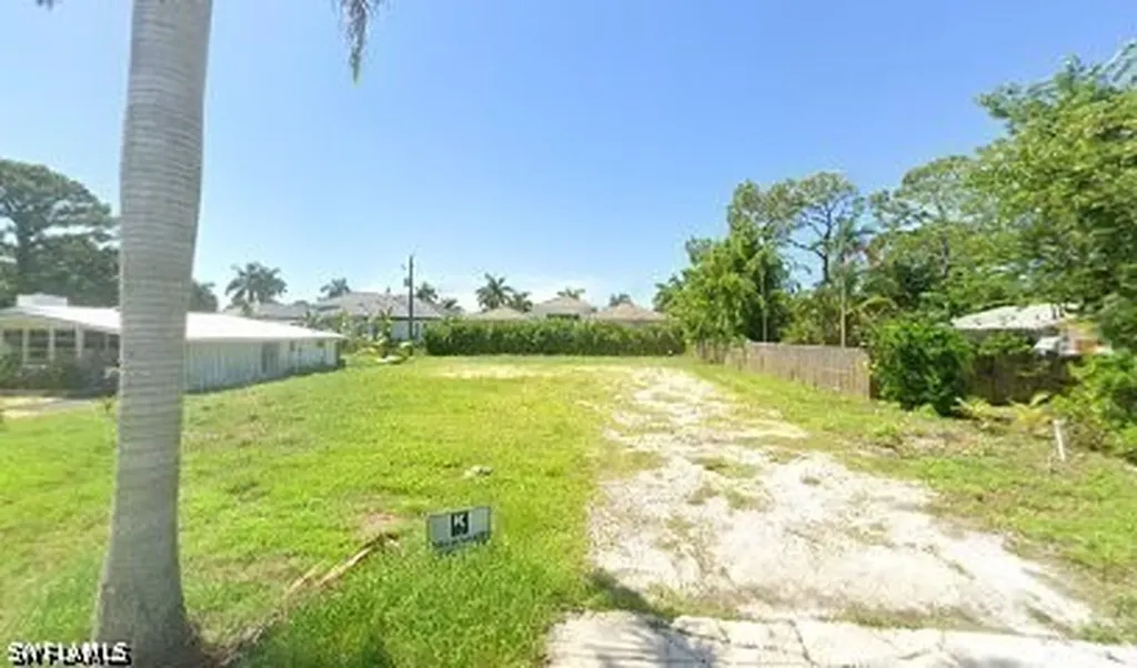 750 Myrtle Terrace Naples FL 34103