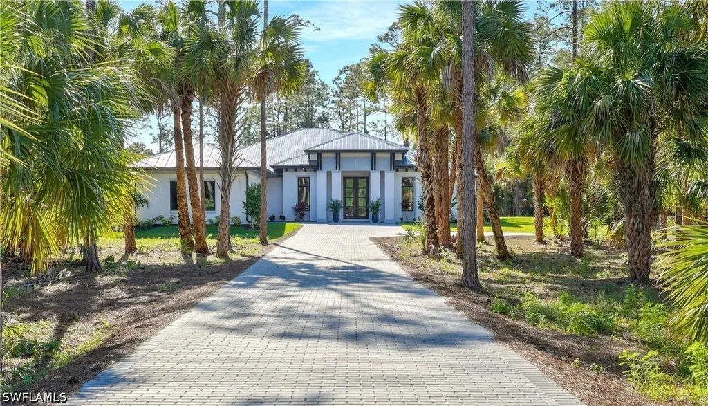 750 Myrtle Terrace Naples FL 34103