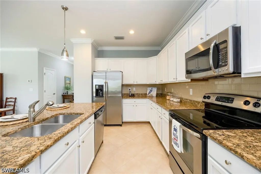 14641 Fern Lake Court Naples FL 34114