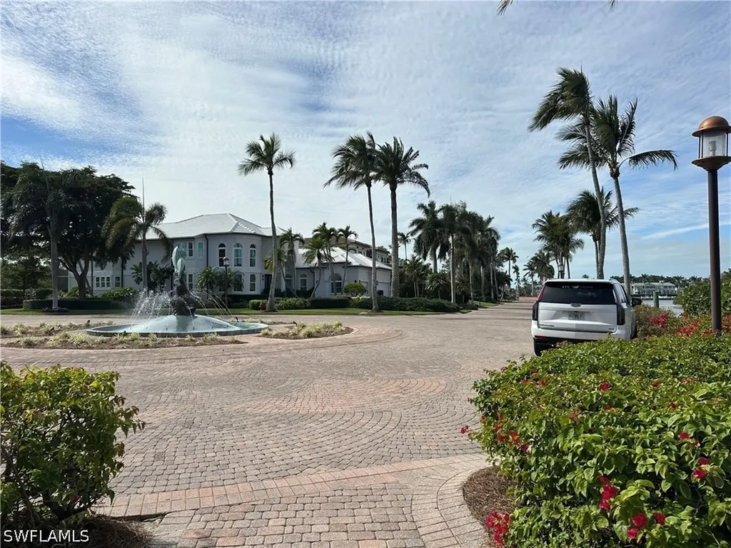 1777 Gulfstar Drive S Naples FL 34112