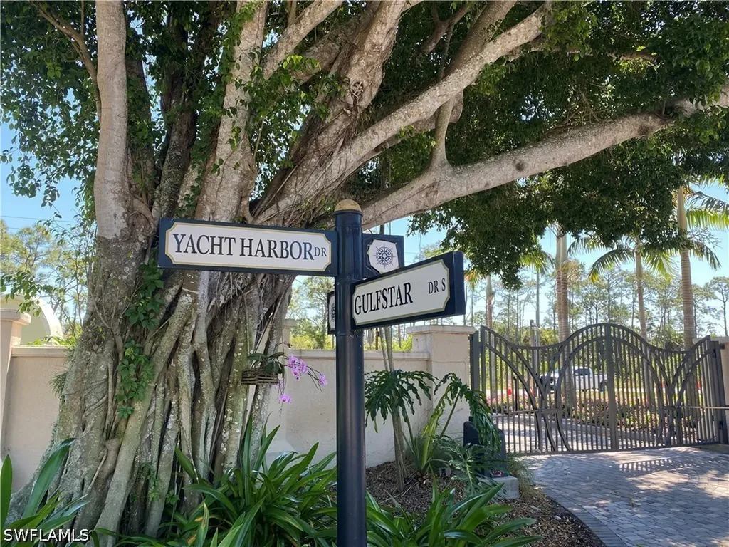 1777 Gulfstar Drive S Naples FL 34112