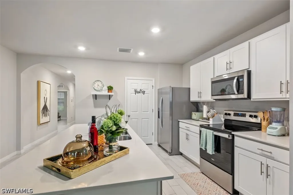 439 NE Juanita Court Cape Coral FL 33909