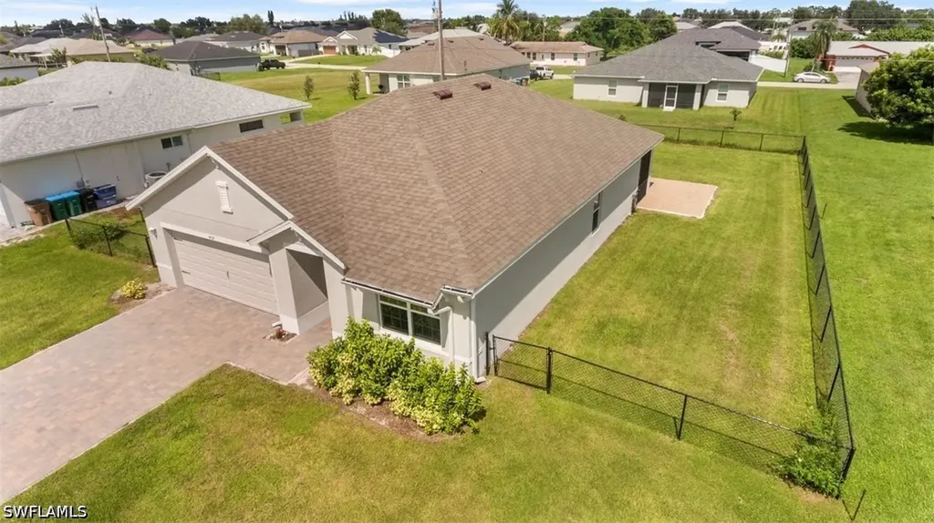 439 NE Juanita Court Cape Coral FL 33909