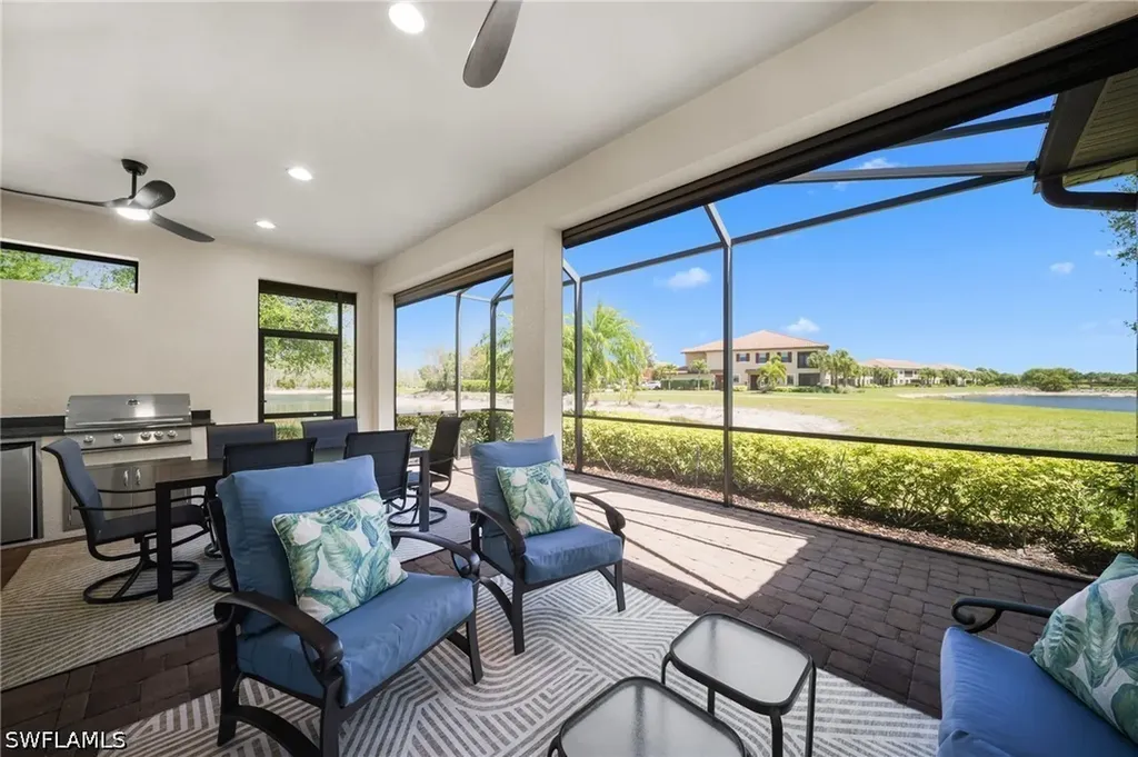 8814 Vaccaro Court Naples FL 34119