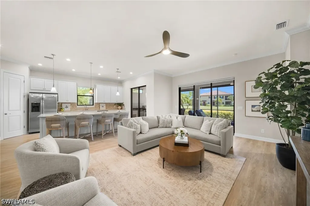 8814 Vaccaro Court Naples FL 34119