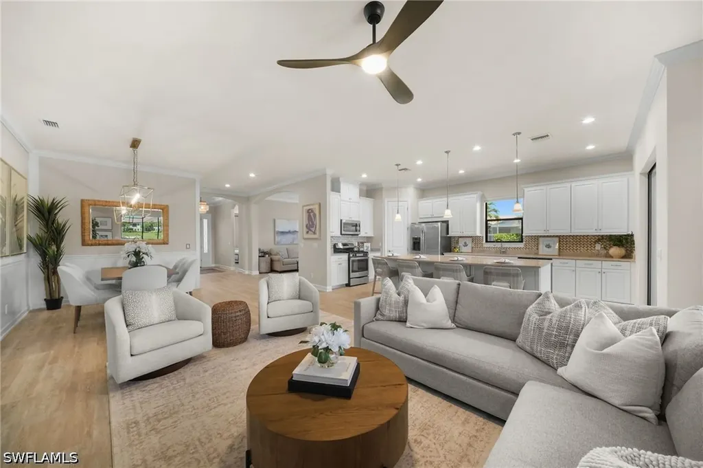 8814 Vaccaro Court Naples FL 34119