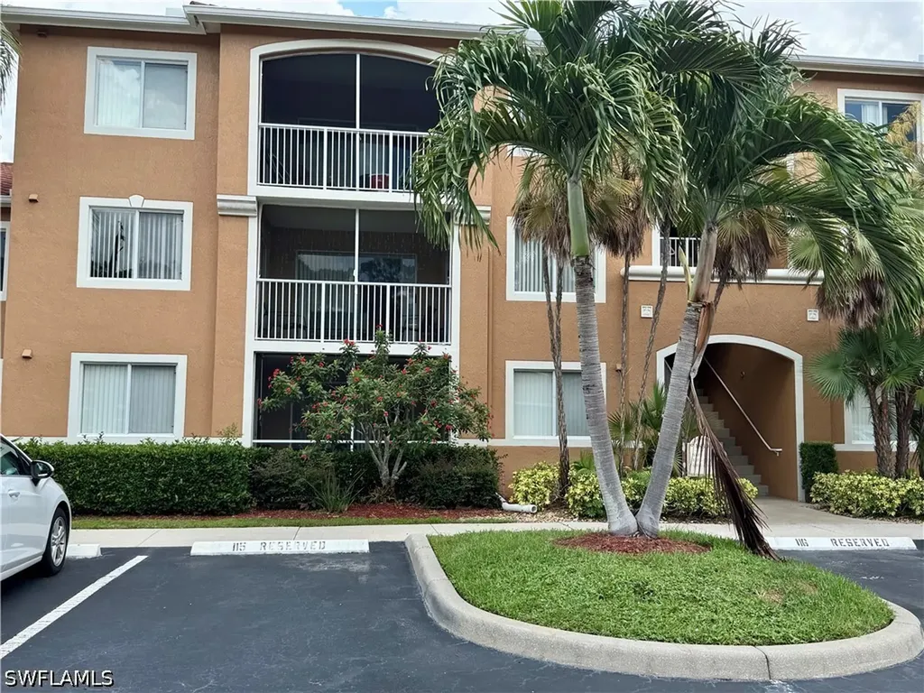 1830 Florida Club Circle Naples FL 34112