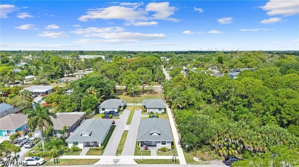 27302 Dortch Avenue Bonita Springs FL 34135