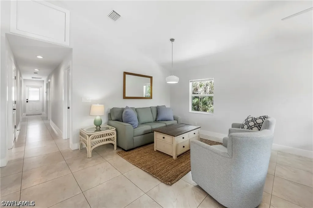 27302 Dortch Avenue Bonita Springs FL 34135