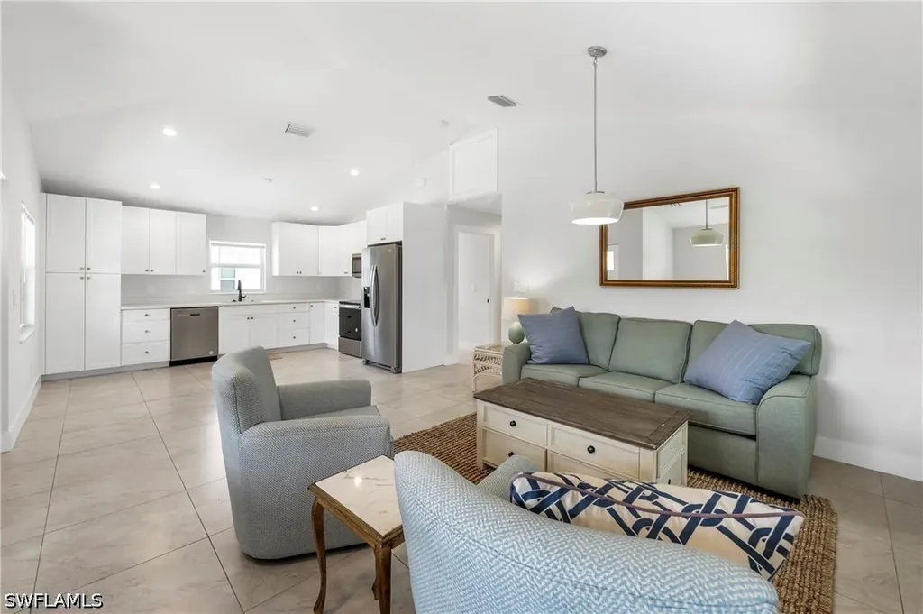 27302 Dortch Avenue Bonita Springs FL 34135