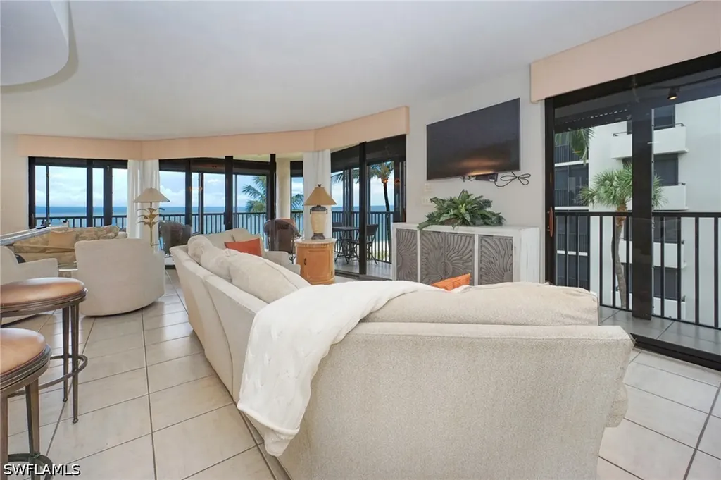 9653 Gulf Shore Drive Naples FL 34108
