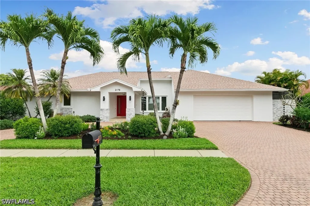 2178 Pine Woods Circle Naples FL 34105