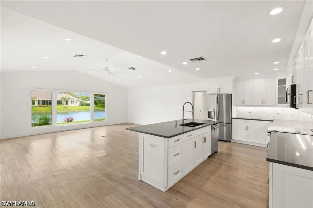 2178 Pine Woods Circle Naples FL 34105