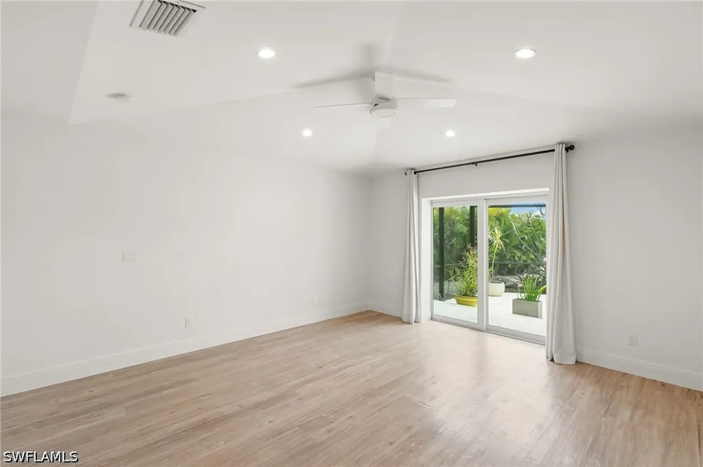 2178 Pine Woods Circle Naples FL 34105