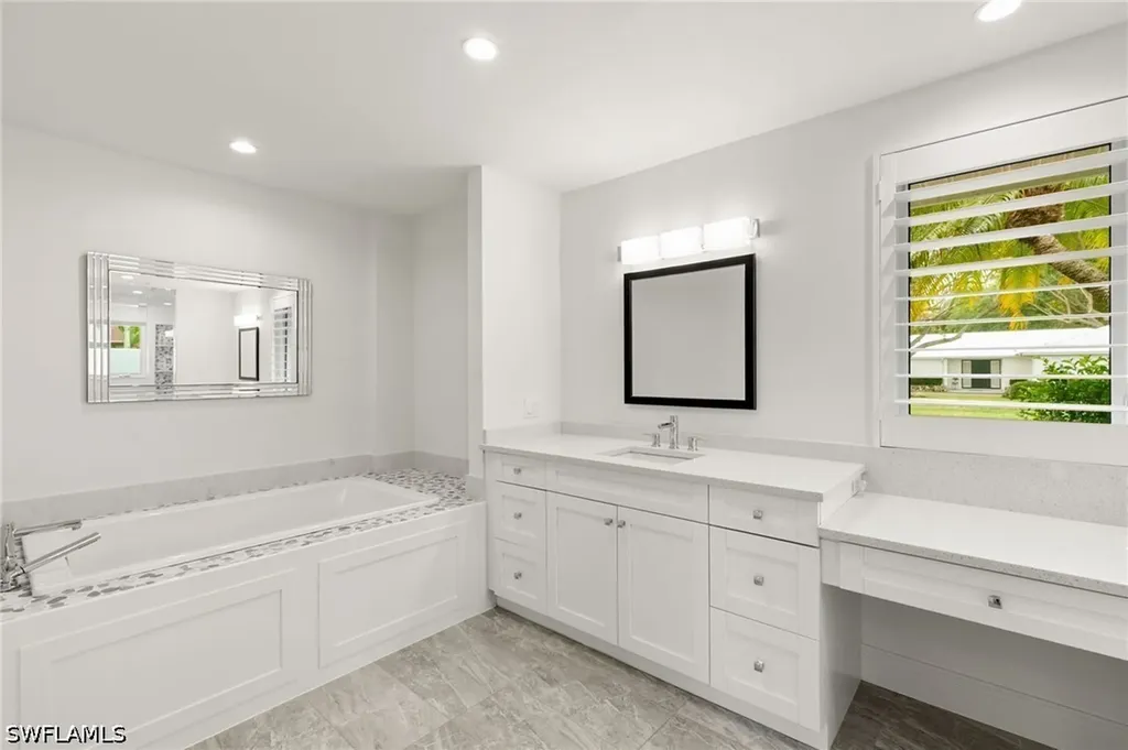 2178 Pine Woods Circle Naples FL 34105