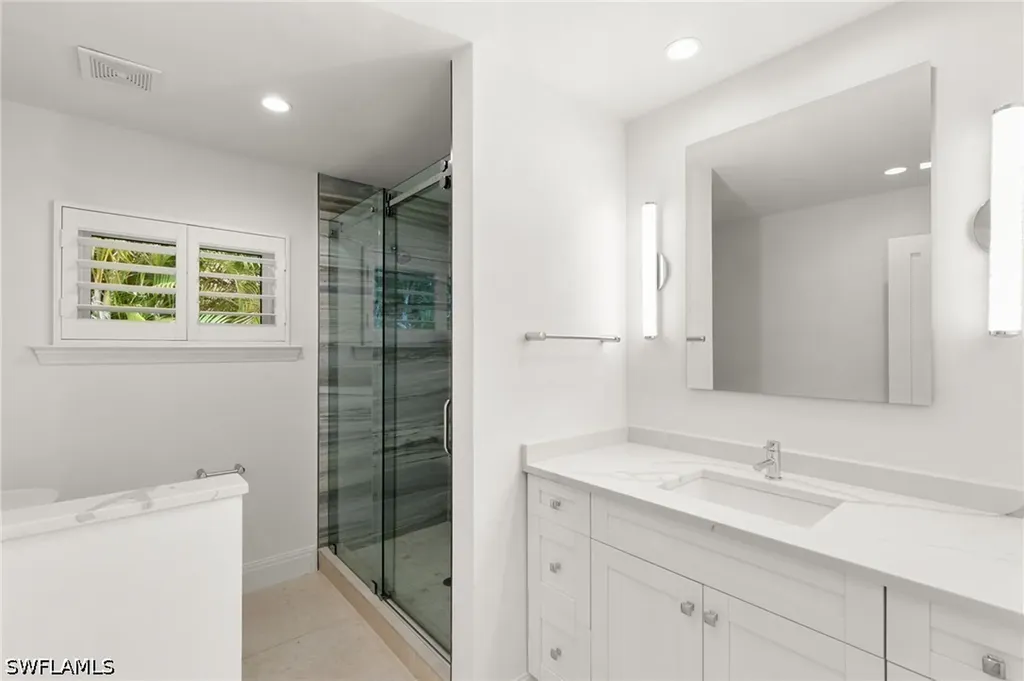 2178 Pine Woods Circle Naples FL 34105