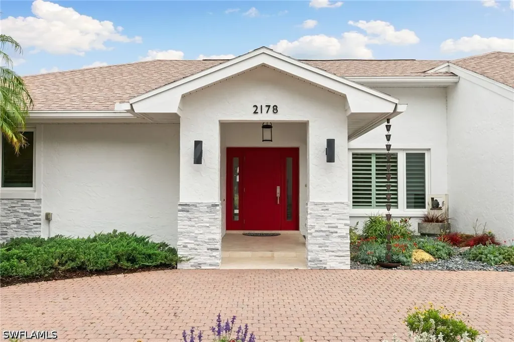 2178 Pine Woods Circle Naples FL 34105