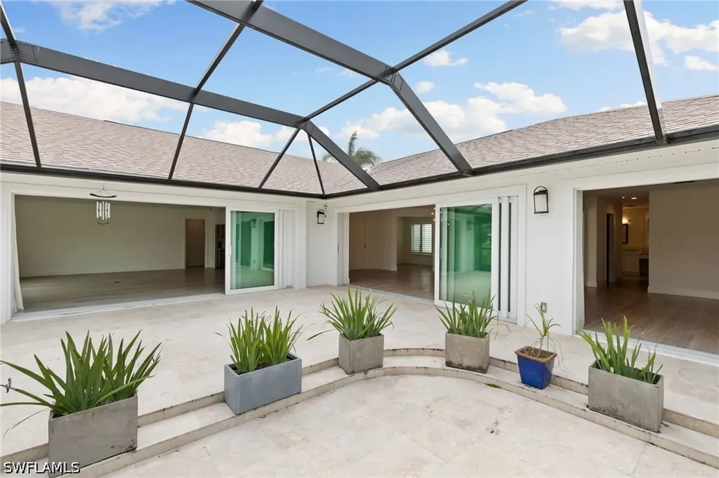 2178 Pine Woods Circle Naples FL 34105