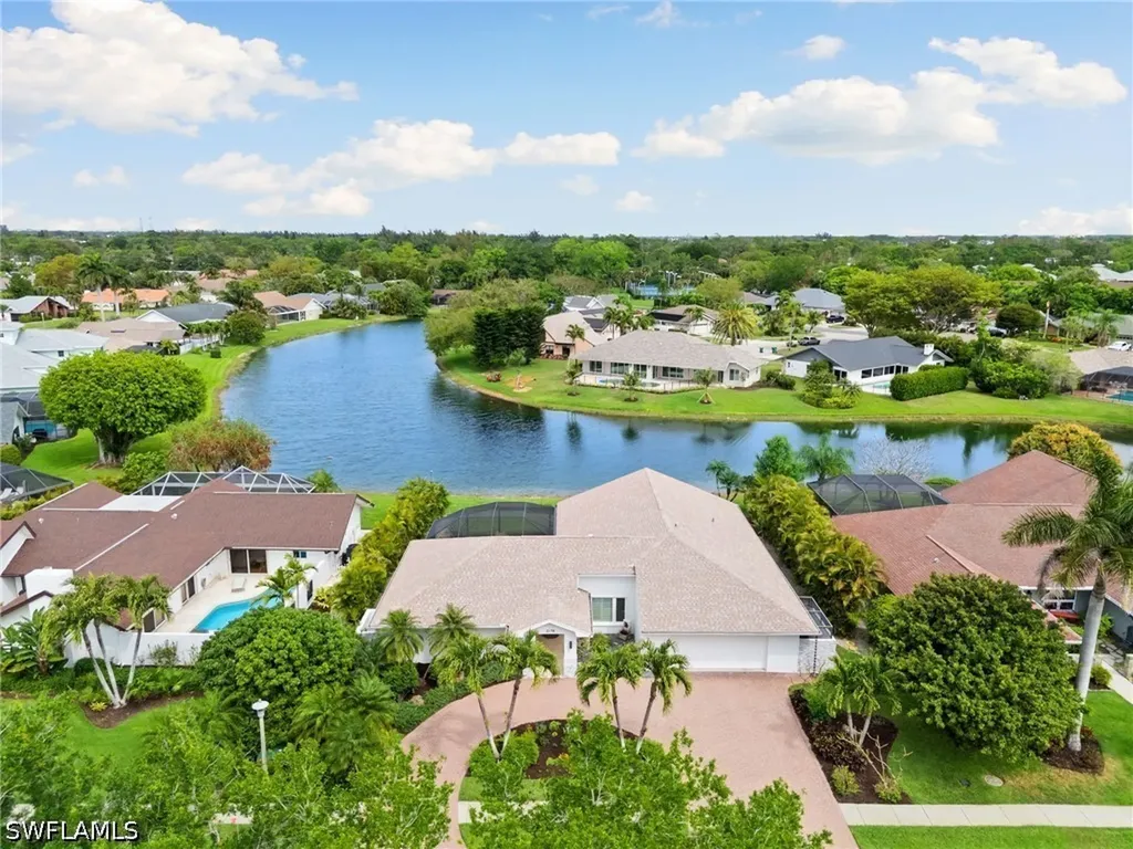 2178 Pine Woods Circle Naples FL 34105
