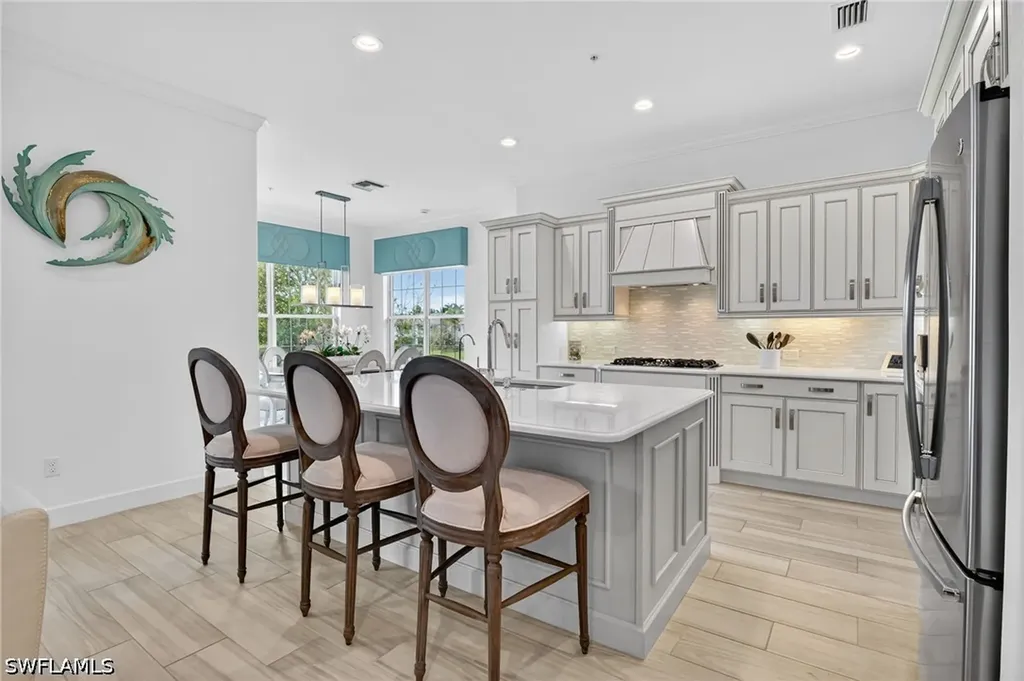 8062 Signature Club Circle Naples FL 34113