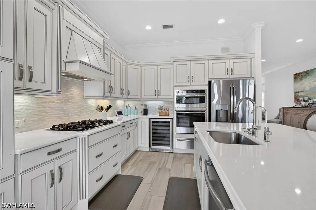 8062 Signature Club Circle Naples FL 34113