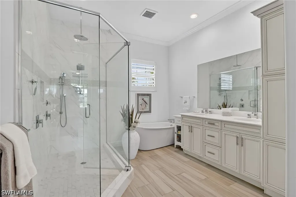 8062 Signature Club Circle Naples FL 34113