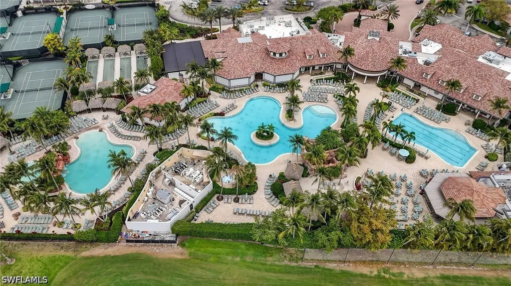 8062 Signature Club Circle Naples FL 34113