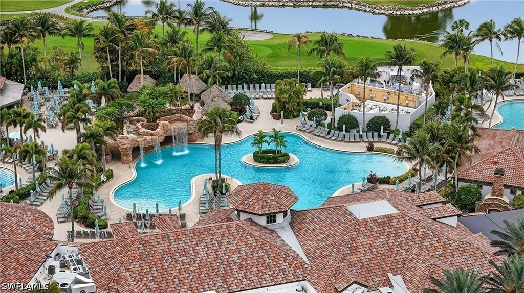 8062 Signature Club Circle Naples FL 34113