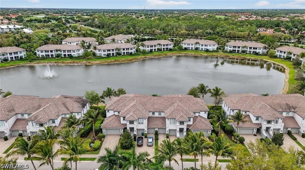 8062 Signature Club Circle Naples FL 34113