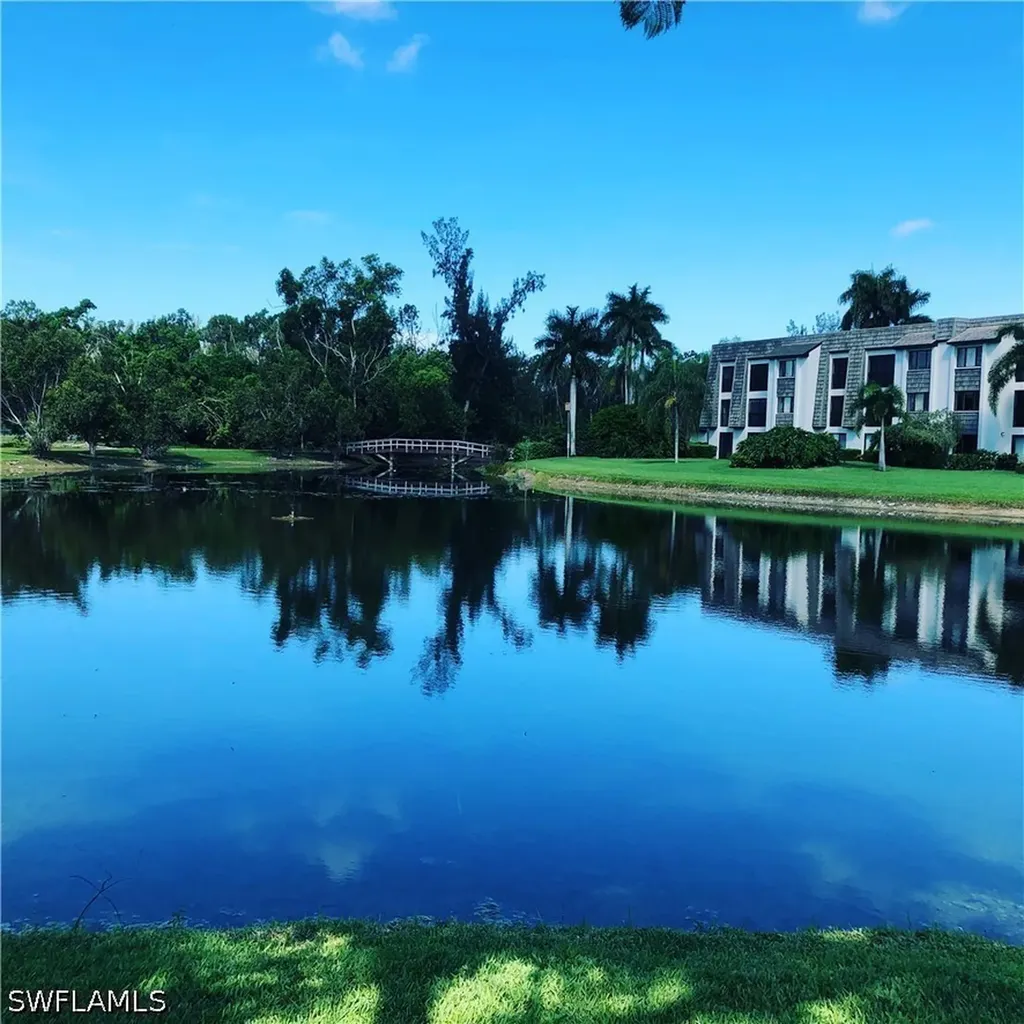 1645 Spoonbill Lane Naples FL 34105