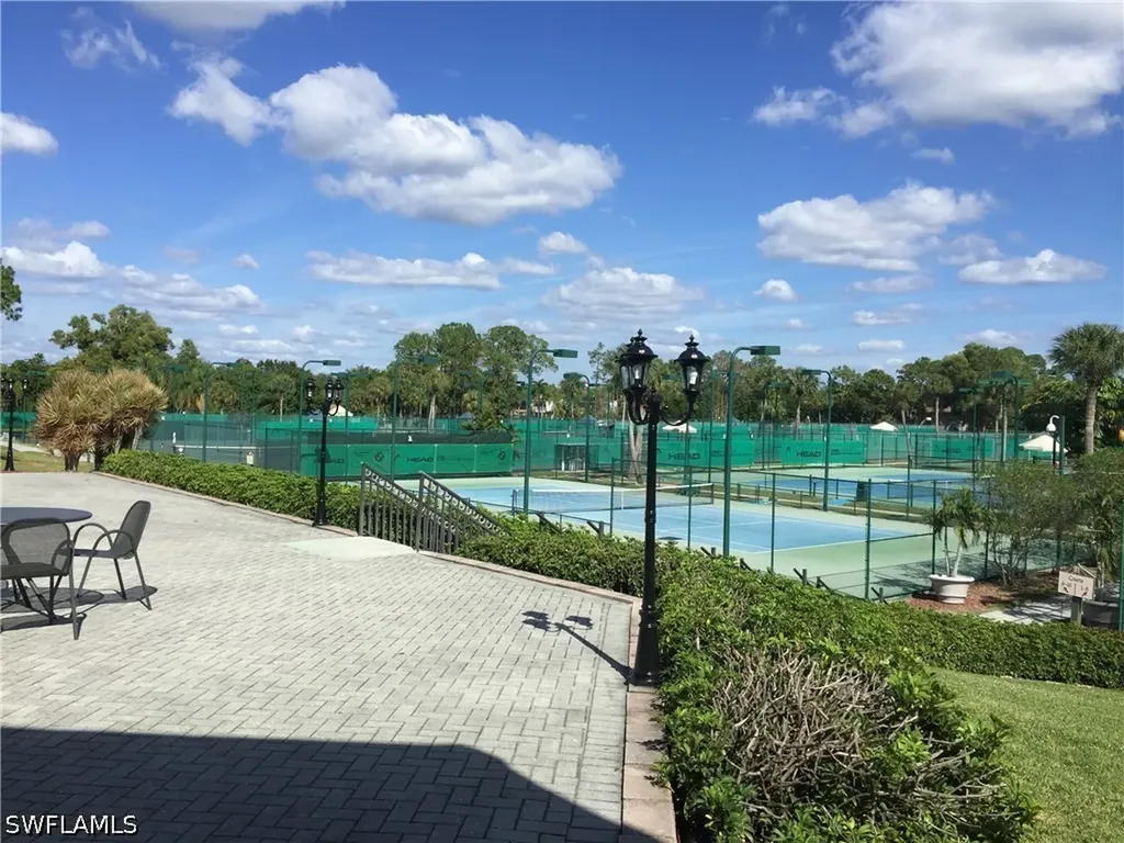 1645 Spoonbill Lane Naples FL 34105