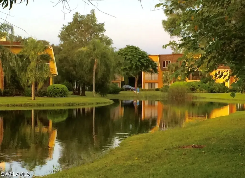 1645 Spoonbill Lane Naples FL 34105