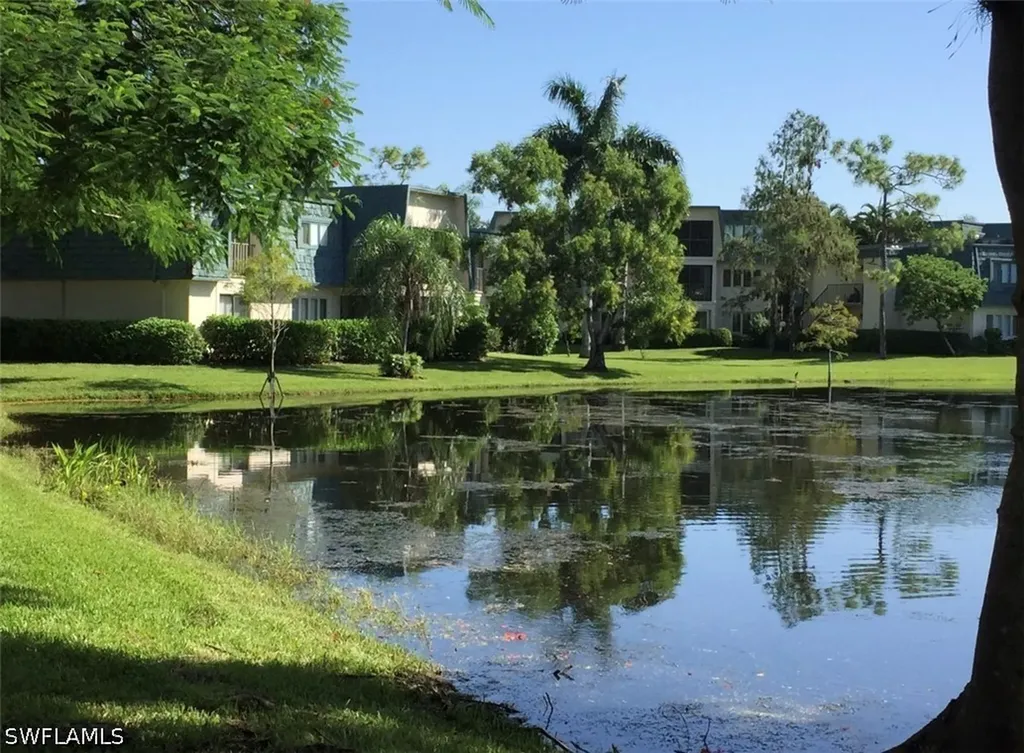 1645 Spoonbill Lane Naples FL 34105