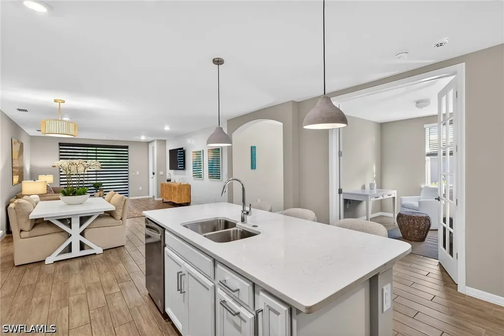 14567 Edgewater Circle Naples FL 34114