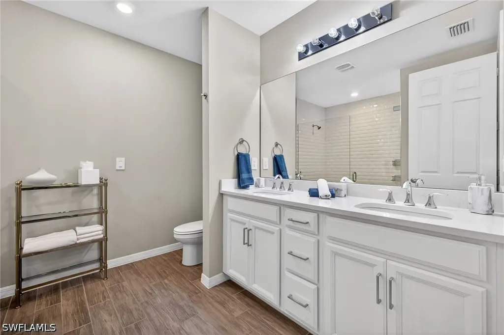 14567 Edgewater Circle Naples FL 34114