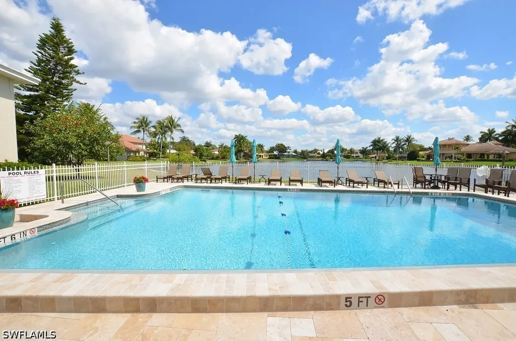 4140 Crayton Road Naples FL 34103
