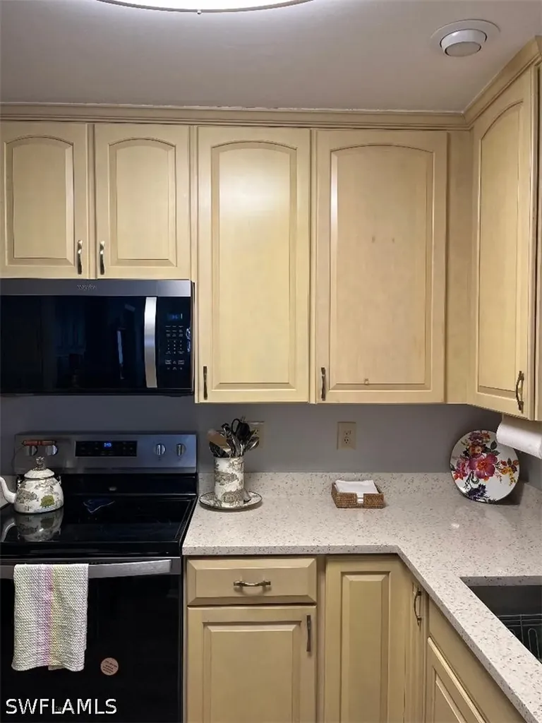 4140 Crayton Road Naples FL 34103