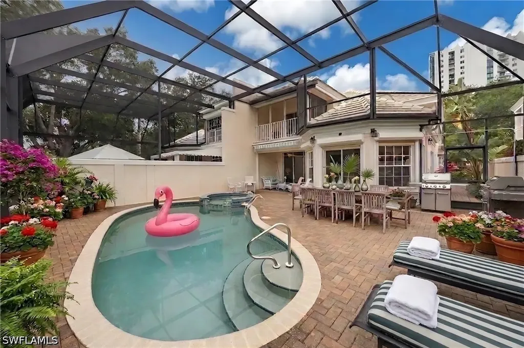 312 Carlton Place Naples FL 34108