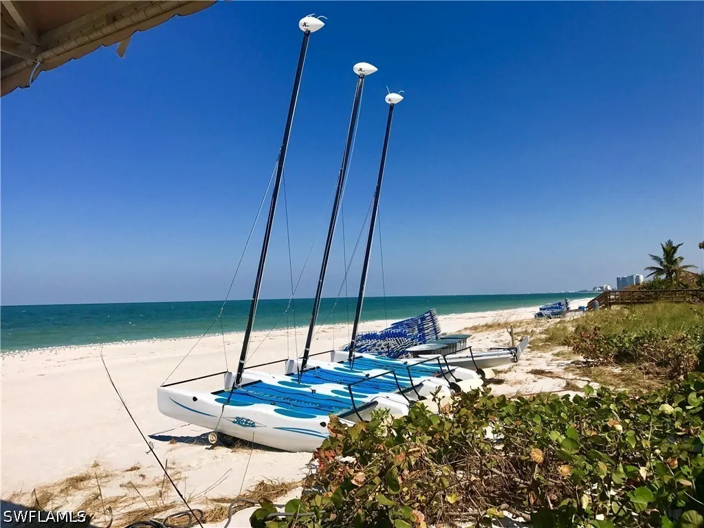 312 Carlton Place Naples FL 34108