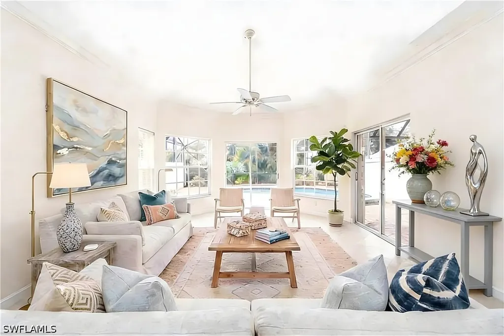 312 Carlton Place Naples FL 34108