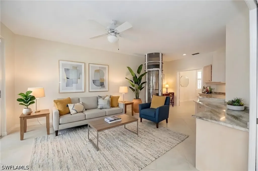 312 Carlton Place Naples FL 34108
