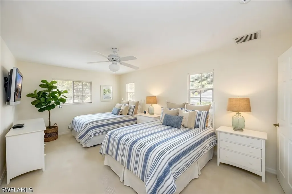 312 Carlton Place Naples FL 34108