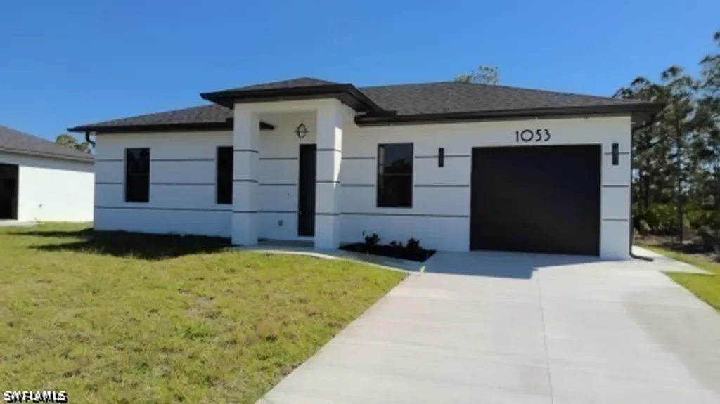 1053 Marine Avenue S Lehigh Acres FL 33976
