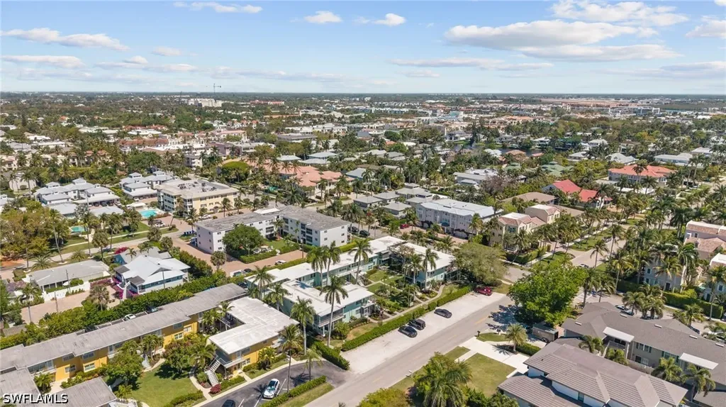 277 8th Avenue S Naples FL 34102