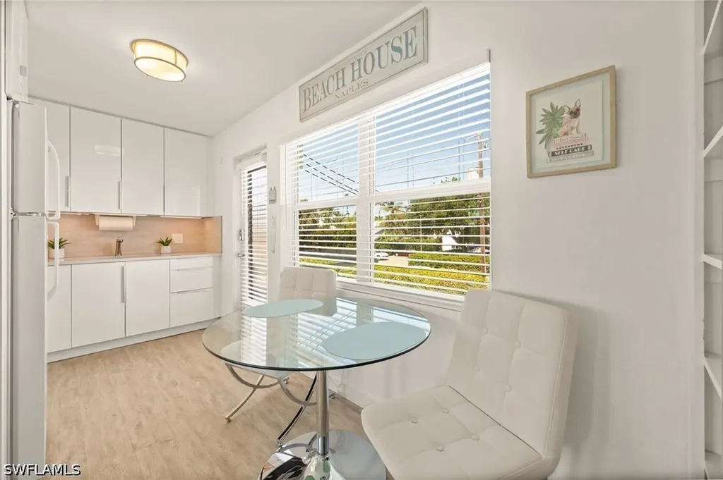277 8th Avenue S Naples FL 34102