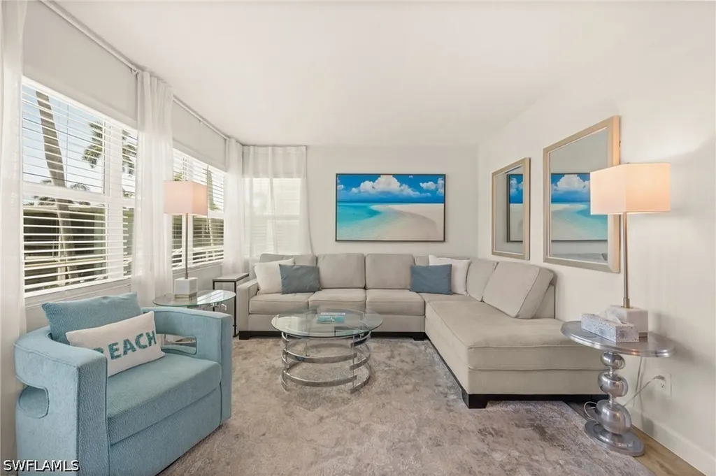 277 8th Avenue S Naples FL 34102
